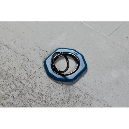 urban-armor-gear-mag-ring-stand-lt-mallard-09.jpg