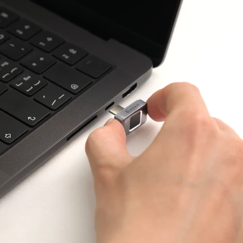 adam-elements-iklips-s-usb-c-nano-touch-fingerprint-ssd-11.webp