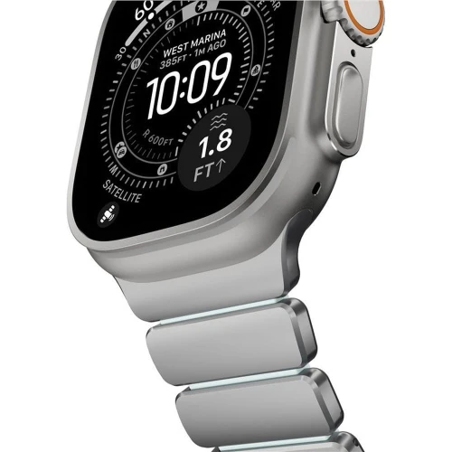 nomad-stratos-band-apple-watch-45-46-49-mm-natural-titanium-icy-blue-glow-06.jpg