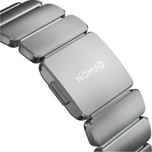 nomad-stratos-band-apple-watch-45-46-49-mm-natural-titanium-icy-blue-glow-13.jpg