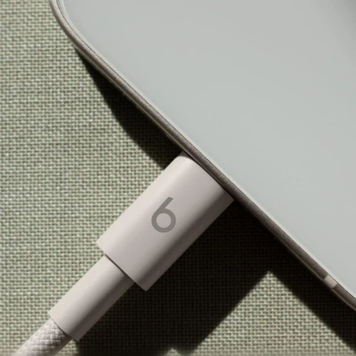 apple-beats-usb-c-to-lightning-woven-cable-1-5-m-surge-stone-07.jpg