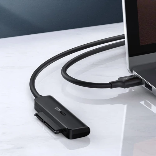 ugreen-usb-c-2-5-inch-sata-converter-black-02.jpg