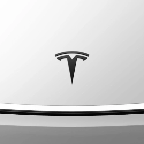 spigen-tesla-front-emblem-tesla-model-y-juniper-black-03.jpg