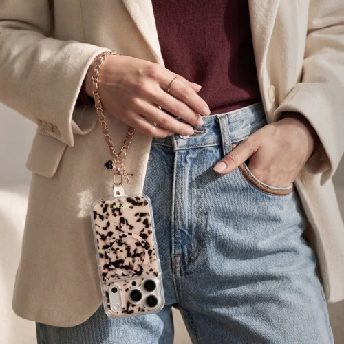 crong-phone-charm-beige-twist-03.jpg