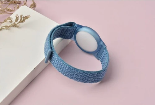 techprotect-nylon-for-kids-apple-airtag-blue-03.jpg