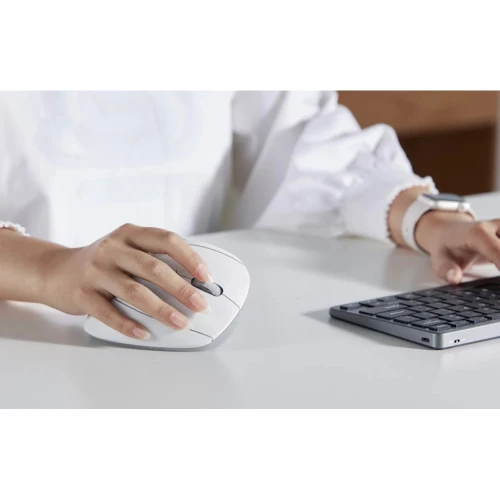 ugreen-multi-mode-wireless-vertical-mouse-white-03.jpg