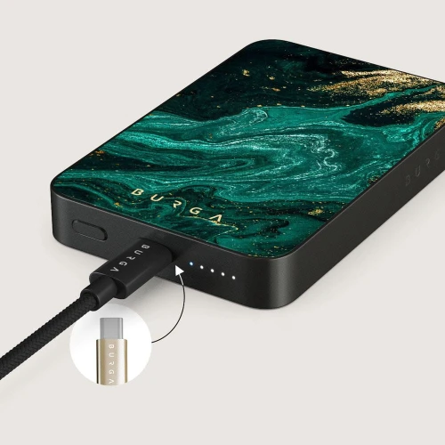 burga-magsafe-powerbank-gunmetal-emerlad-pool-05.jpg