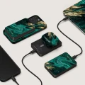 burga-magsafe-powerbank-gunmetal-emerlad-pool-06.jpg