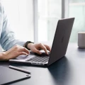 spigen-air-skin-macbook-pro-16-m5-frostblack-11.jpg