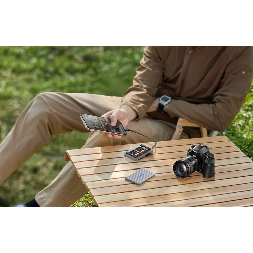 czytnik-kart-usb-c-ugreen-cm868-2-x-sd-1x-tf-170mb-s-szary-06.jpg