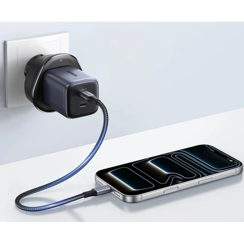 uniwersalny-adapter-podrozny-ugreen-S500-wtyczka-Schuko-10A-black-06.jpg