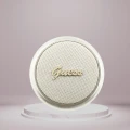 guess-glosnik-bluetooth-5w-script-metal-logo-zloty-03.jpg