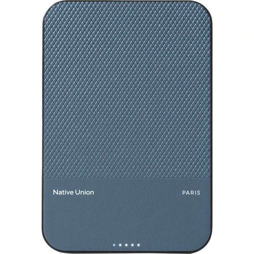 native-union-reclassic-powerbank-5000mah-navy-01.jpg