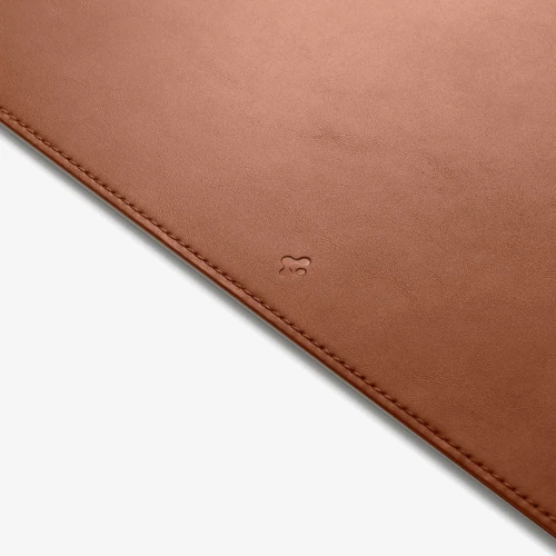spigen-ld302-deskpad-brown-07.jpg