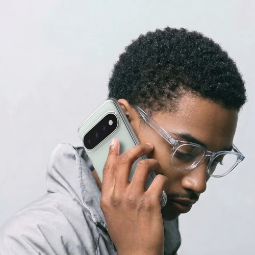 Etui Spigen Ultra Hybrid do Google Pixel 11 Pro, przezroczyste
