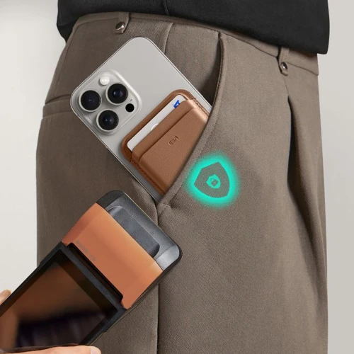 Portfel na karty z blokadą RFID ESR Magnetic Wallet do MagSafe, brązowy (4/11)