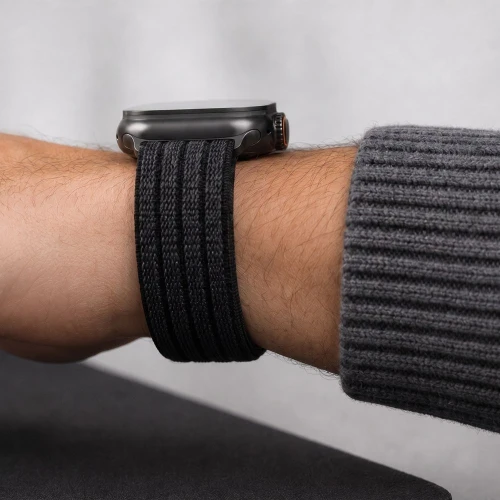 tech-protect-nylon-strap-apple-watch-46-49-45-44-42-black-07.jpg