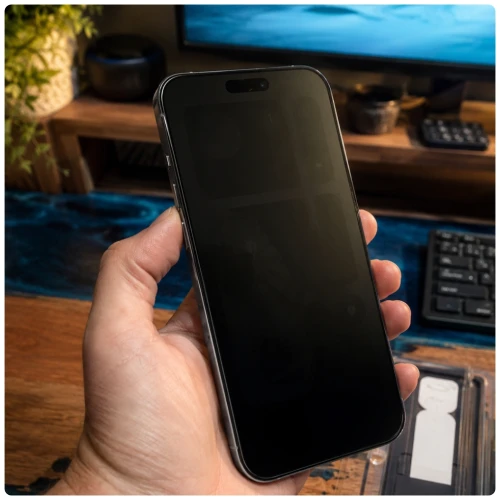 Szkło ochronne prywatyzujące na ekran YAXO AR Privacy Armor Glass do iPhone 17 Pro (6/9)