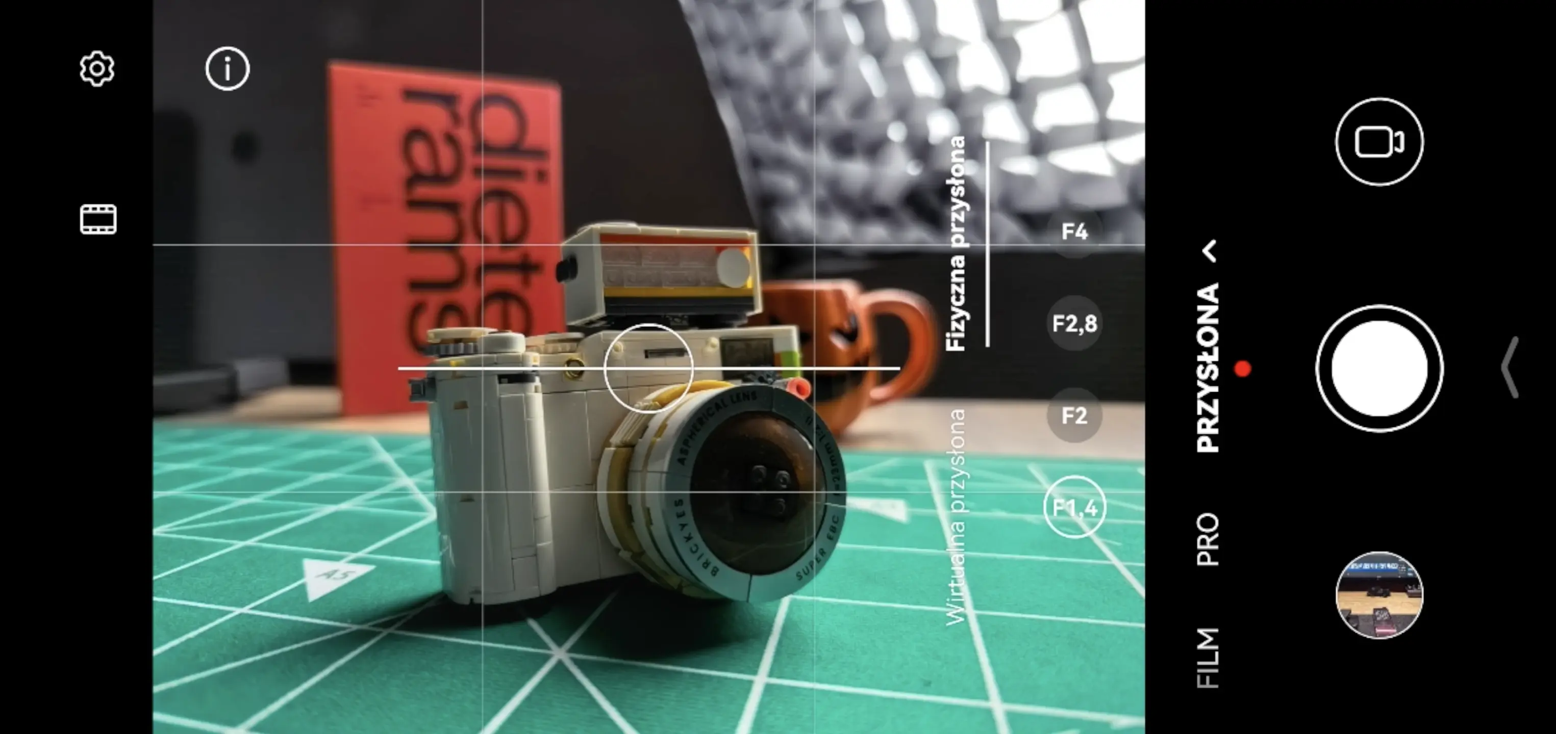 Interfejs aplikacji aparatu w Huawei Pura 90s Pro Max