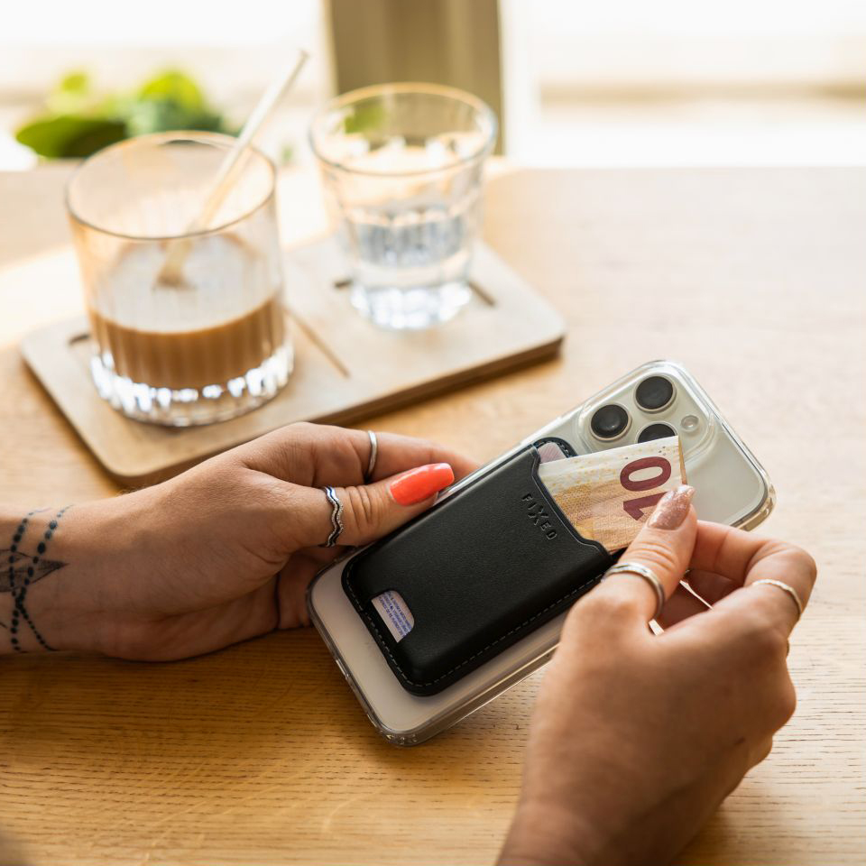 Fixed MagWallet - Portfel MagSafe z Apple Find My, kompatybilny z iPhone 12 i nowszymi, działa z etui MagSafe, ergonomiczny kształt