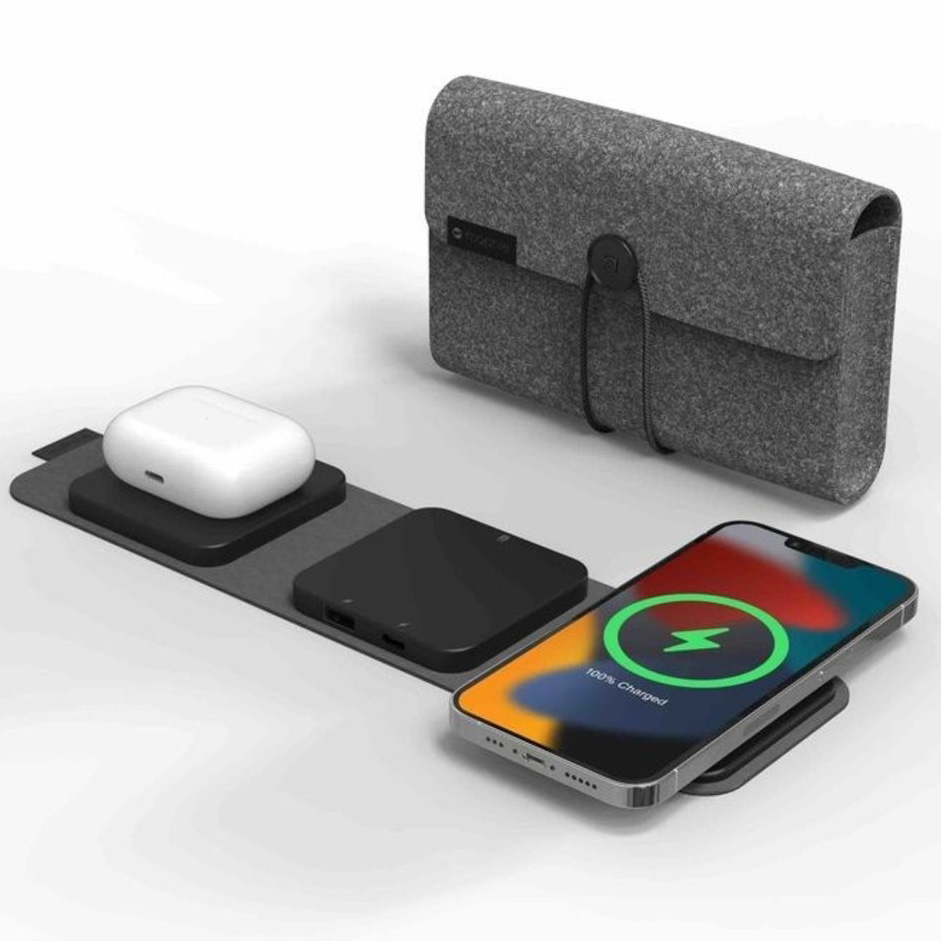 Uniwersalna, bezprzewodowa mata ładująca Mophie Snap+ Multi Device Travel Charger 4w1 30W kolor czarny. 