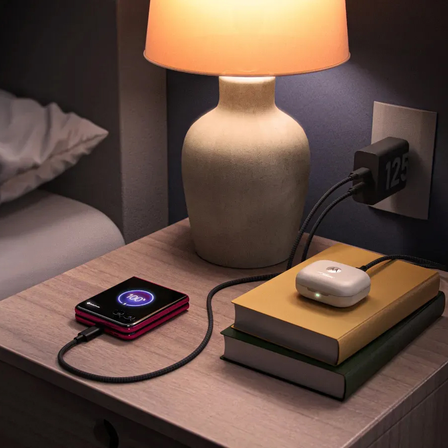 Ładowarka sieciowa GaN Motorola TurboPower 125W Duo 2x USB-C + kabel USB-C 2m, czarna