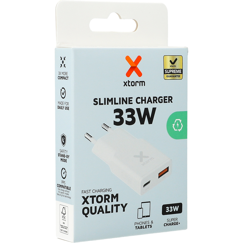 Slim Line Go2 Xtorm – 33W ładowarka z USB-C PD i USB-A QC. Kompaktowa, bezpieczna i z nowoczesnym designem. Idealna do podróży. Dwa porty, zero stresu.