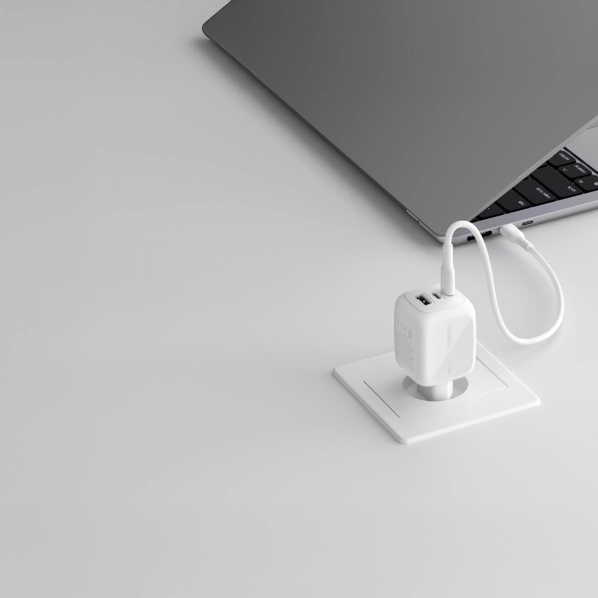 Ładowarka sieciowa Belkin Boost Charge Pro 3-Port GaN Wall Charger 70W, EU, UK, US, biała