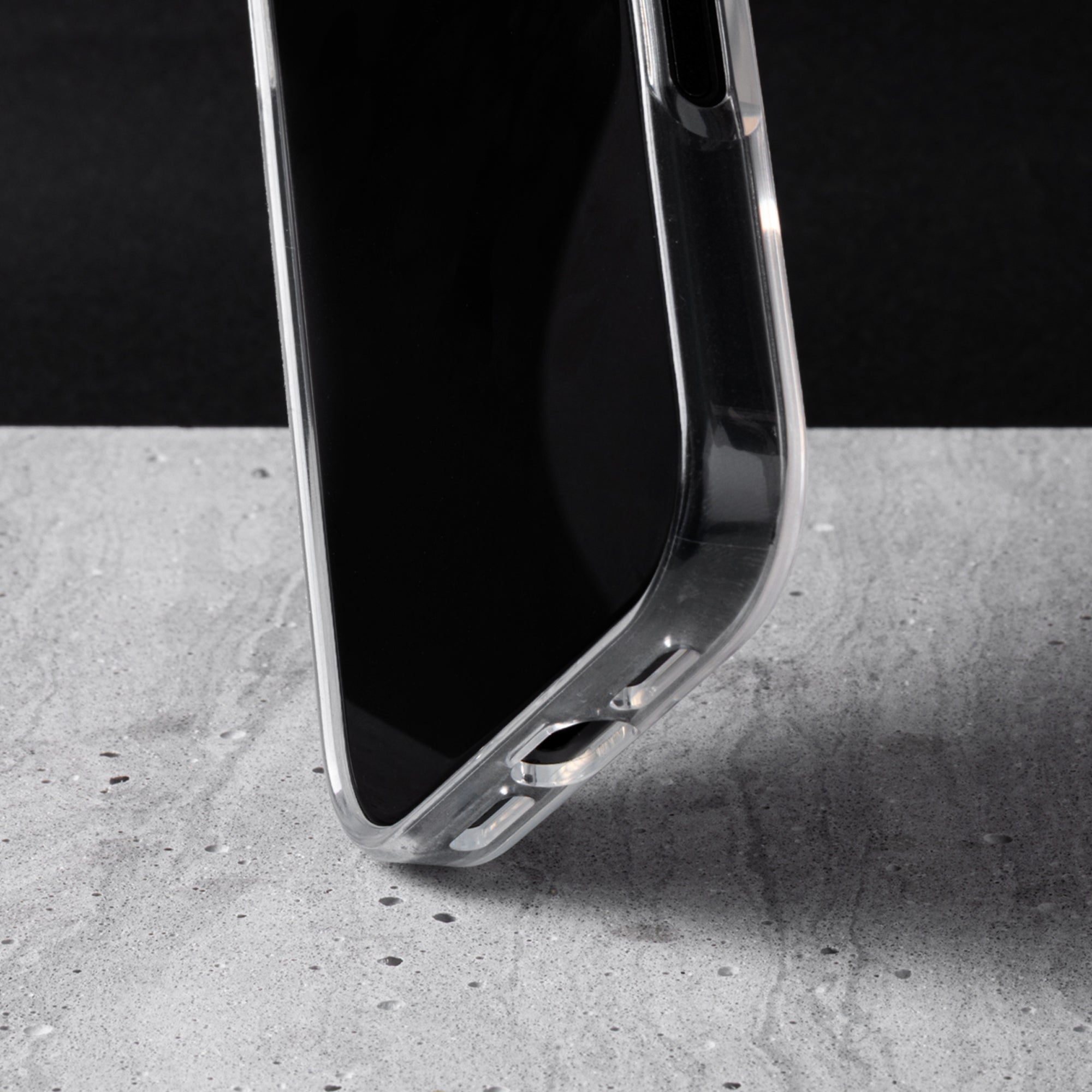 Wytrzymałe etui Native Union (Re)Clear Case do iPhone 17