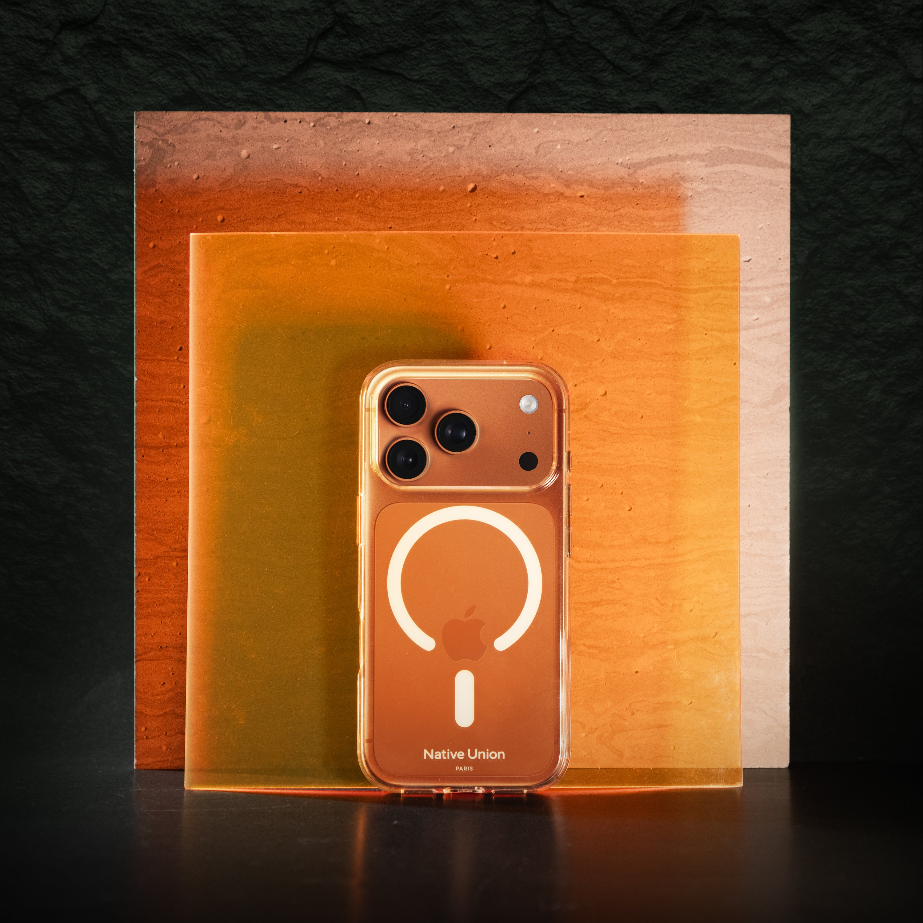 Nieżółknące etui Native Union (Re)Clear Case