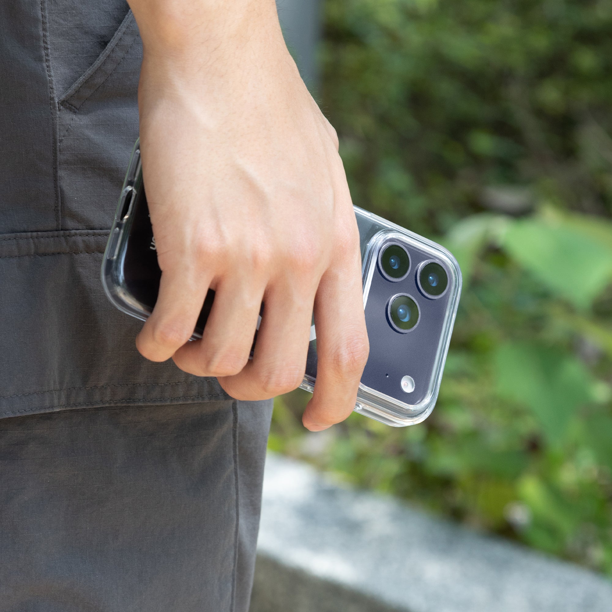 Ekologiczne etui Native Union (Re)Clear Case