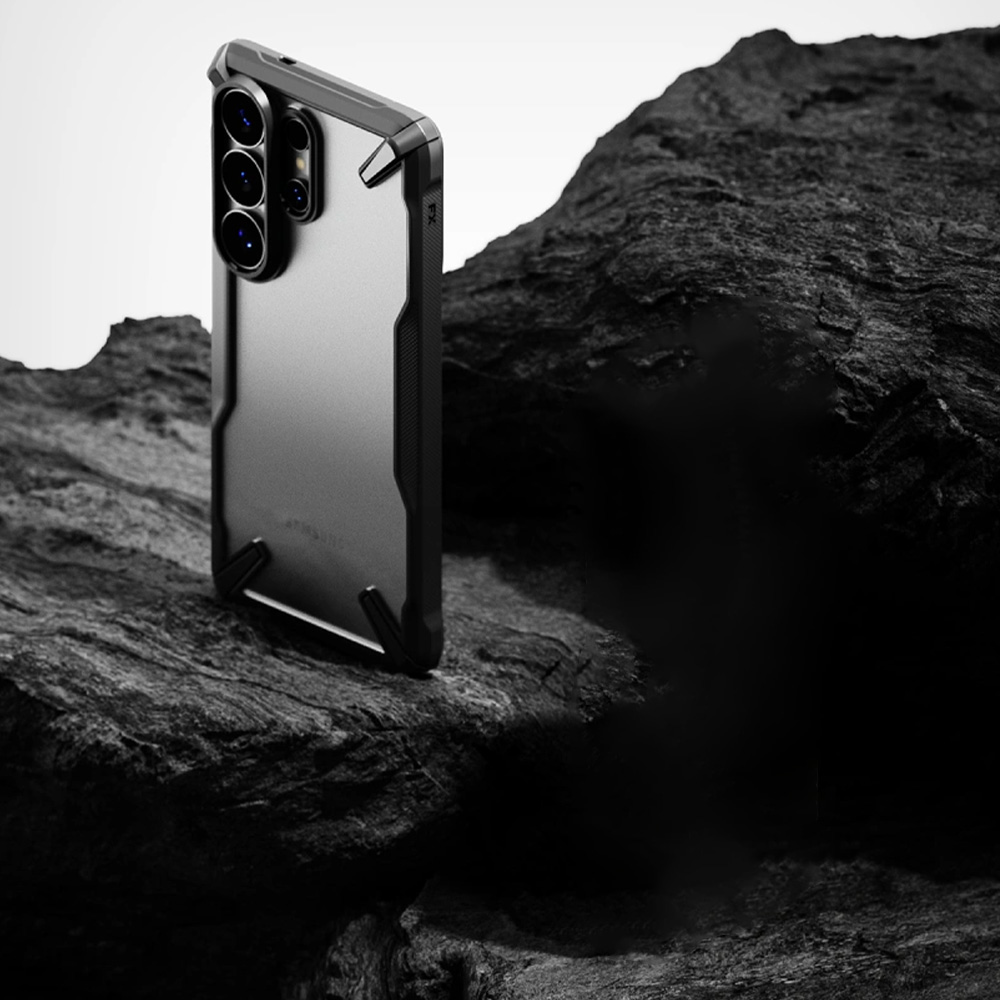 Etui Ringke Fusion X do Galaxy S26 Ultra, przezroczyste z czarną ramką