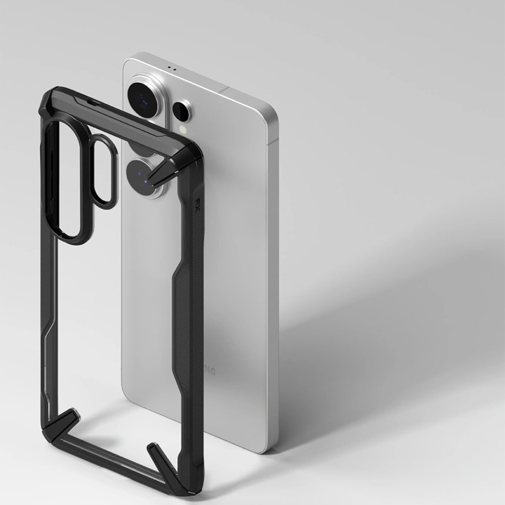 Etui Ringke Fusion X do Galaxy S26 Ultra, przezroczyste z czarną ramką