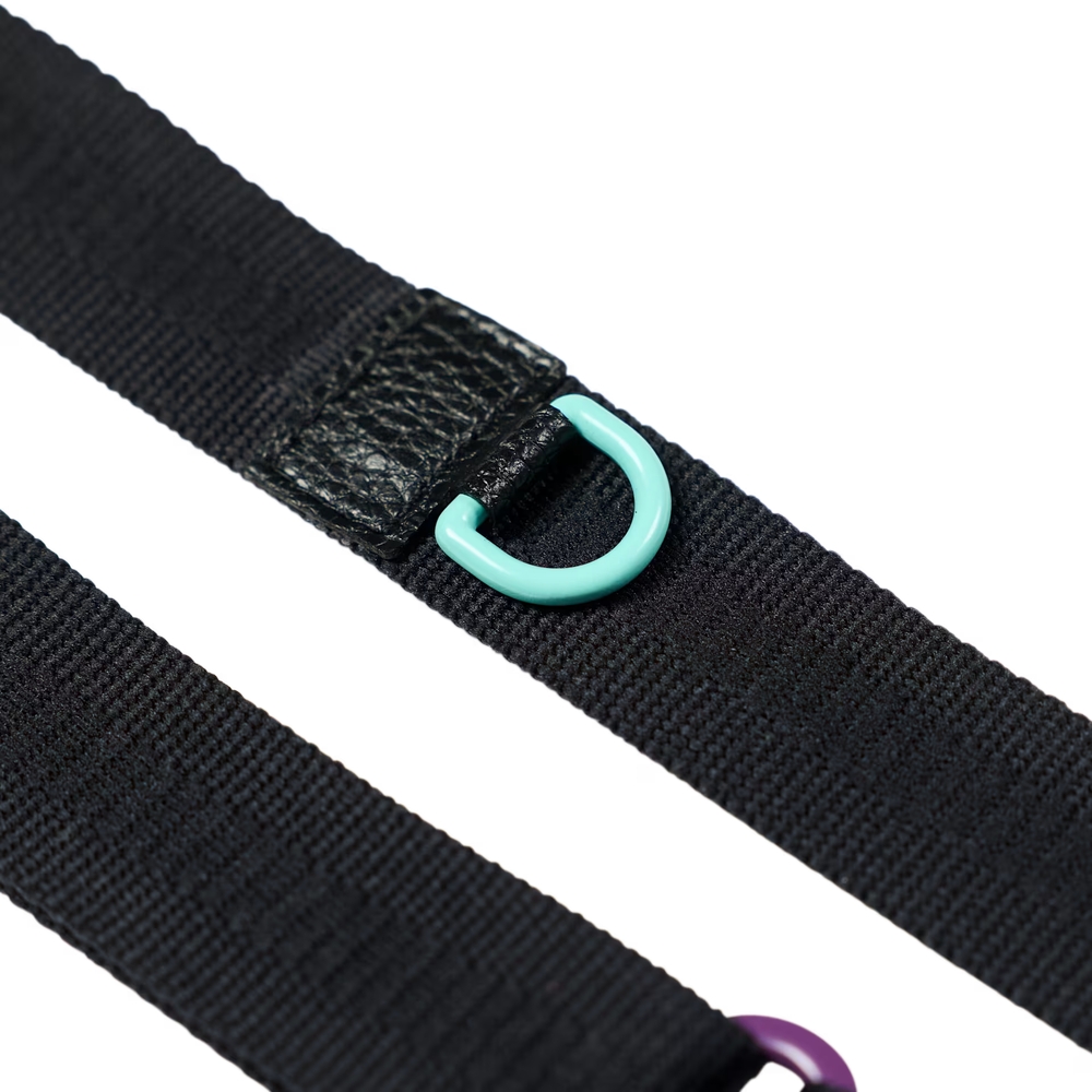 Zestaw smyczy do telefonu UAG Scout Crossbody Lanyard z kartą montażową, czarny z kolorowymi detalami