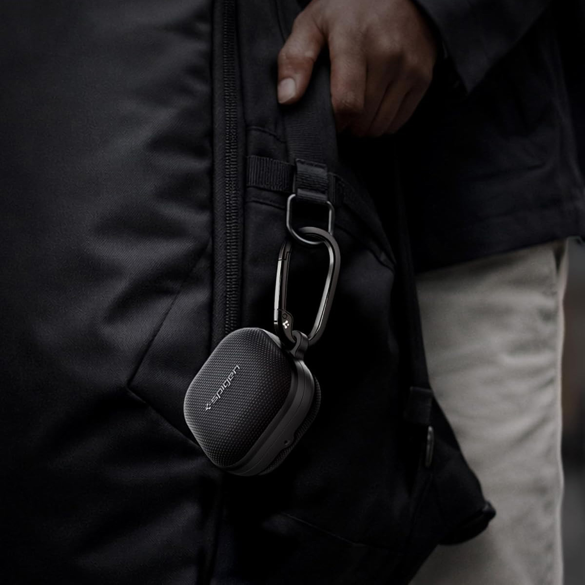 Etui Spigen Classic Fit do Galaxy Buds 4 / 4 Pro, czarne