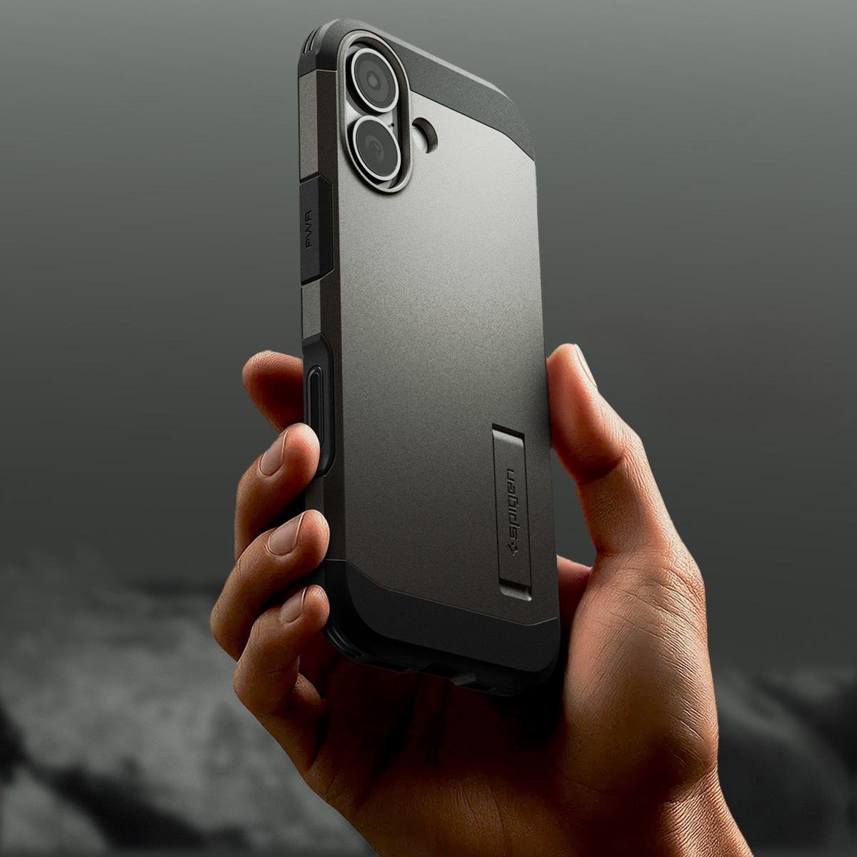 Etui z osłoną przycisku Spigen Tough Armor T Mag (CC) do MagSafe do Apple iPhone 17, stalowe