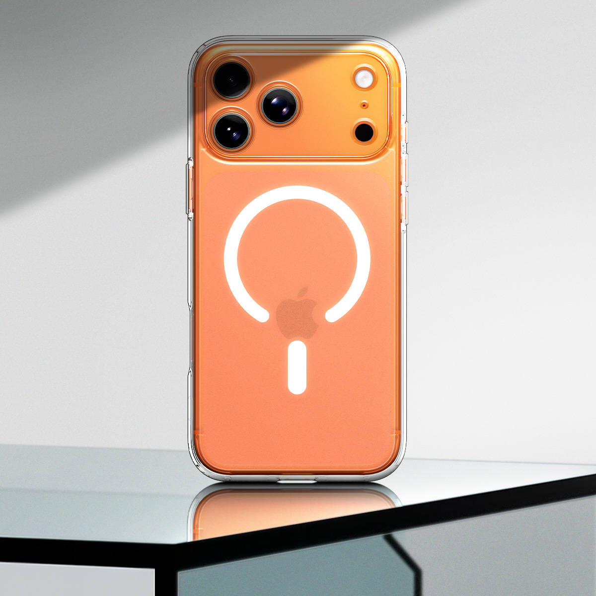 Etui Spigen Ultra Hybrid Mag z MagSafe do Apple iPhone 17 Pro, półprzezroczysto-białe