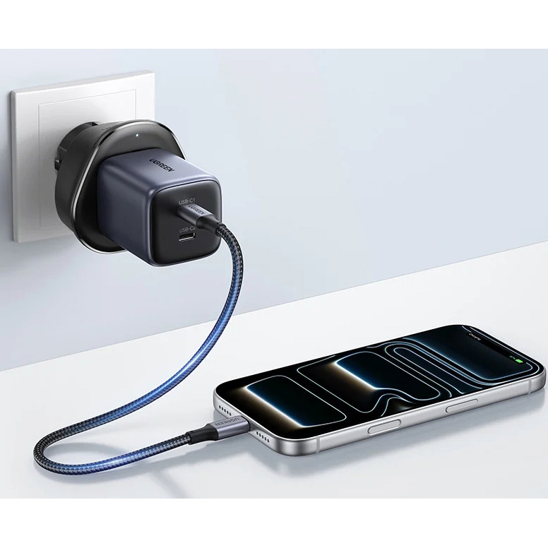 Adapter UGREEN S500 do podłączenia wtyczek USA, UK i EU w Europie, czarny