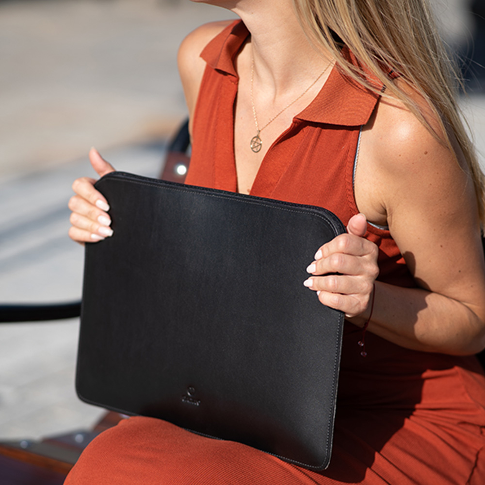 Etui Baltan Sleeve Zip | MacBook Pro 14,2" M3 | czarny - ochrona