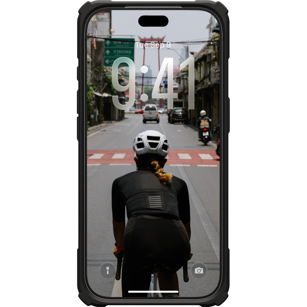 Etui pancerne z podstawką Urban Armor Gear Plasma XTE 360 do MagSafe do iPhone 18 Pro / 17 Pro, Black/Ash/Orange (półprzezroczysto-czarny z pomarańczowym elementem)