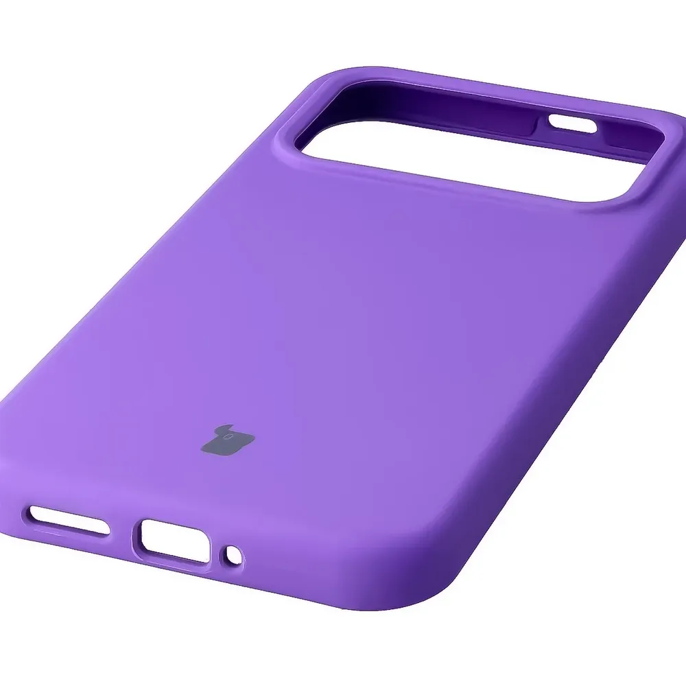 Zbliżenie na precyzyjne wycięcia i możliwość ładowania indukcyjnego w etui Bizon Soft Case do Xiaomi POCO F9 Ultra